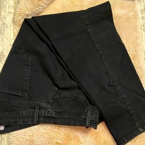 Black skinny jeans